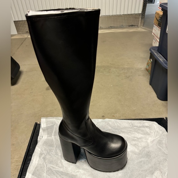 DOLLS KILL-Platform Knee High Boots. - Picture 2 of 9